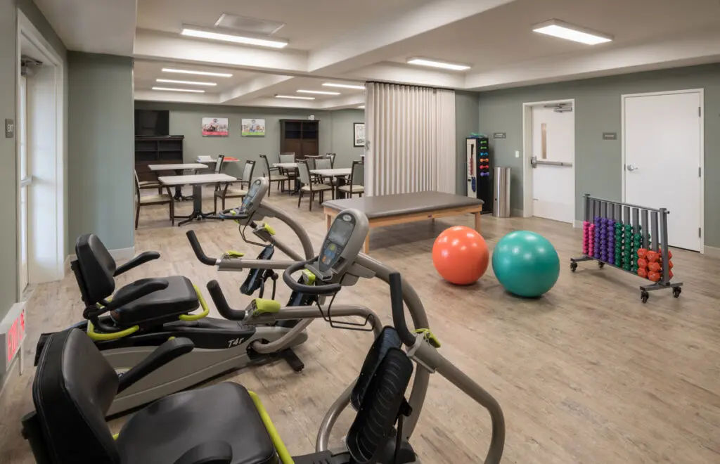 Gym at Charter Senior Living at Brookfield